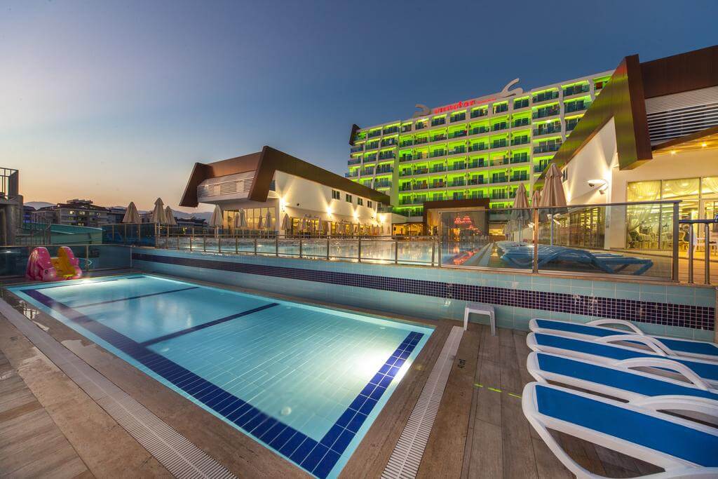 Sunstar Beach Resort Hotel 5*